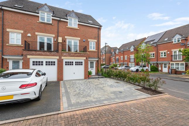 Thumbnail End terrace house for sale in Middlewood Close, Solihull