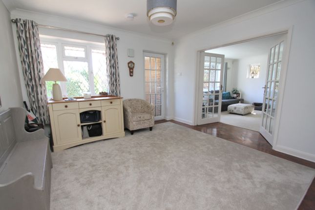 3, The Grove, Eastbourne photo 4