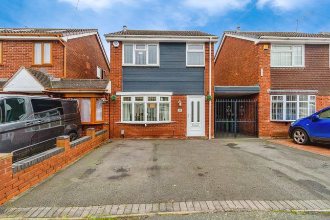 Thumbnail Link-detached house for sale in Greenhill Close, Willenhall, West Midlands