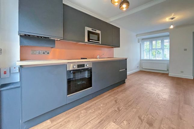 21, Black Acre Close, Amersham photo 2