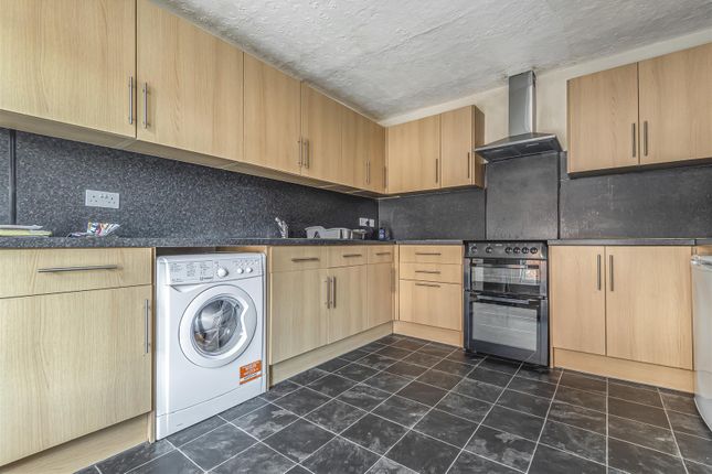 2, Quarry Place, Leeds photo 4