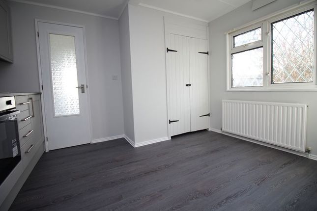 12 Brooks Close, Shipbourne Road, Tonbridge photo 3