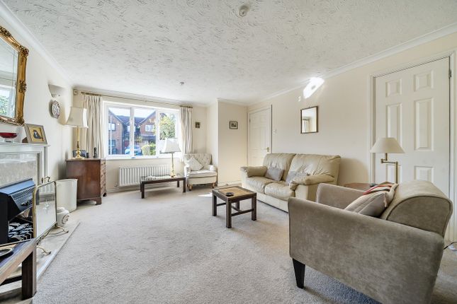 40, Elgar Drive, Shefford photo 3