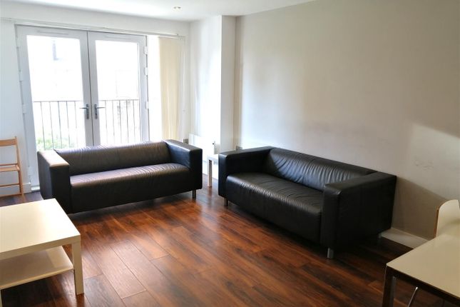 101 Rivergate House, Block A Wilburn Basin, Ordsall Lane, Salford photo 4