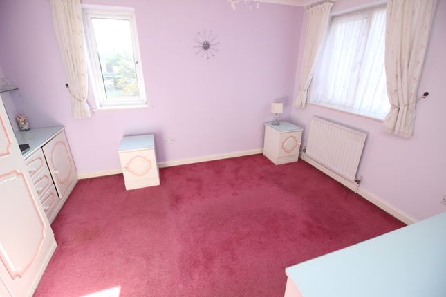 20, Cotswold Way, Worcester Park photo 4