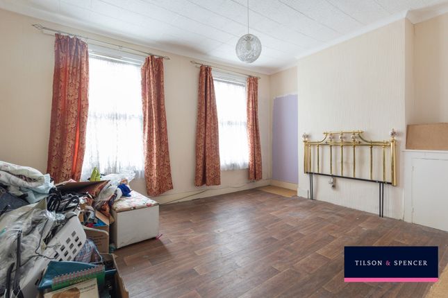 Terraced house for sale in Hornsey Park Road, London