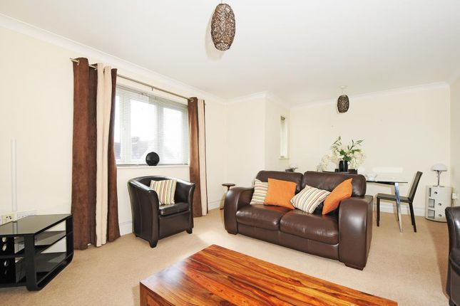 Flat to rent in Reliance Way, East Oxford