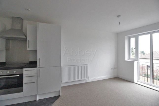 Apt 3, Earls Court Mulberry Close, Luton photo 4