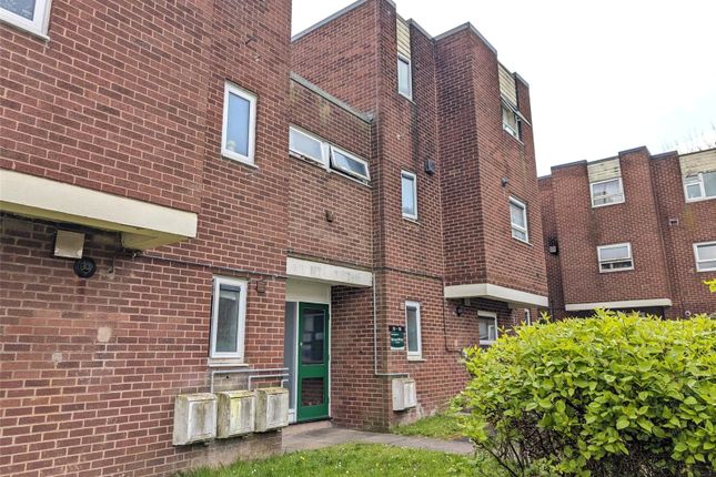 Flat to rent in Beaconsfield, Brookside, Telford, Shropshire