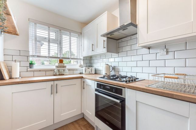 17, Kirkland Close, Sidcup photo 4
