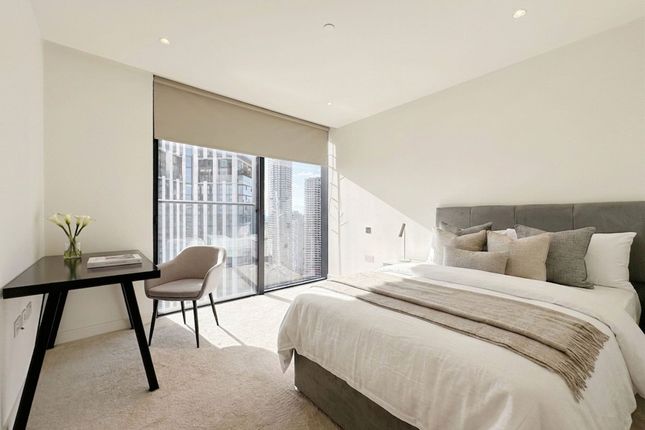 Apt 3607, Hampton Tower, London photo 4