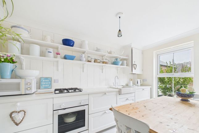 14, Catchfrench Crescent, Liskeard photo 4