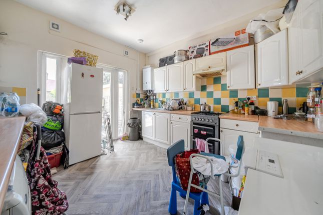 209, Alnwick Road, London photo 4