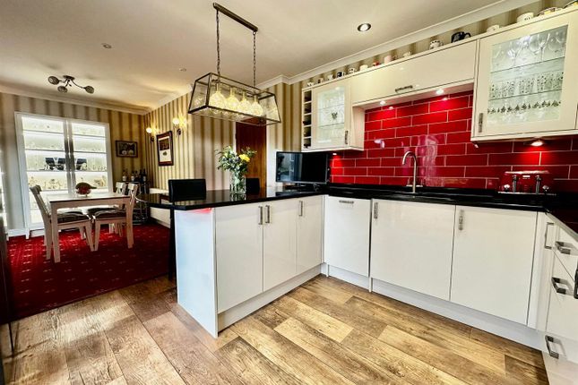 89, Parkgate, Knutsford photo 2