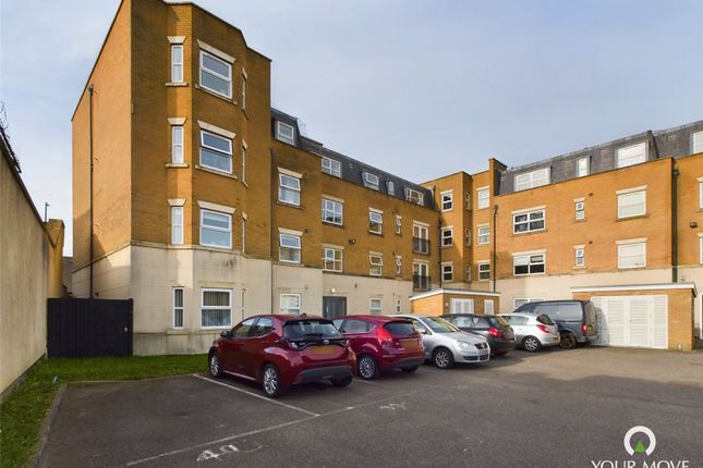 Flat for sale in Zion Place, Margate, Kent