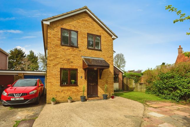 Thumbnail Detached house for sale in Church Way, Stone, Aylesbury