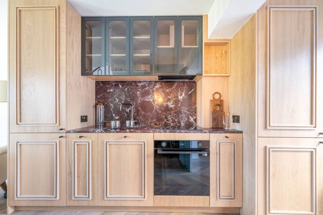 St Quintin Avenue, North Kensington photo 4