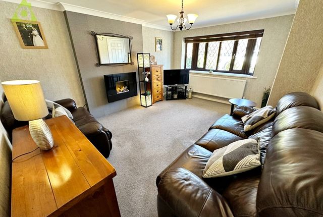 10, Chantry Close Greater Manchester, Westhoughton photo 3
