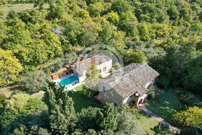 Thumbnail Villa for sale in Perugia, Umbria, 06100, Italy