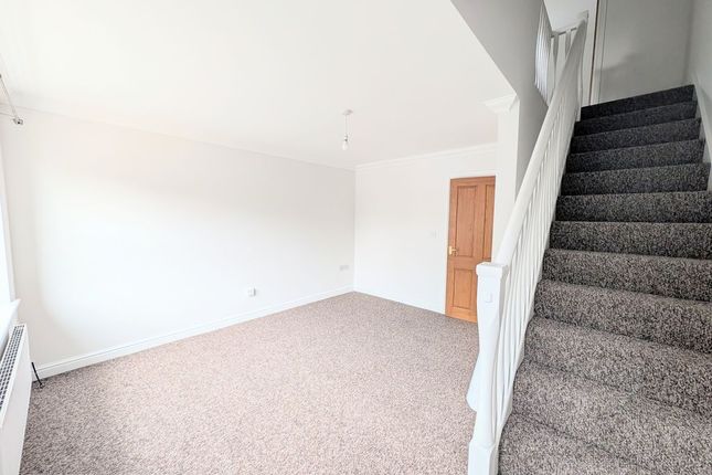 8, Tannery Close, Grimsby photo 3
