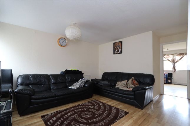 222, Farthing Grove, Netherfield photo 3