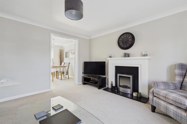 6, Little Pasture, Ingleby Barwick, Stockton-on-Tees photo 3