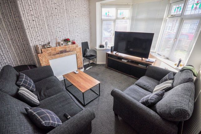 3, Shearley Close, Bedford photo 2
