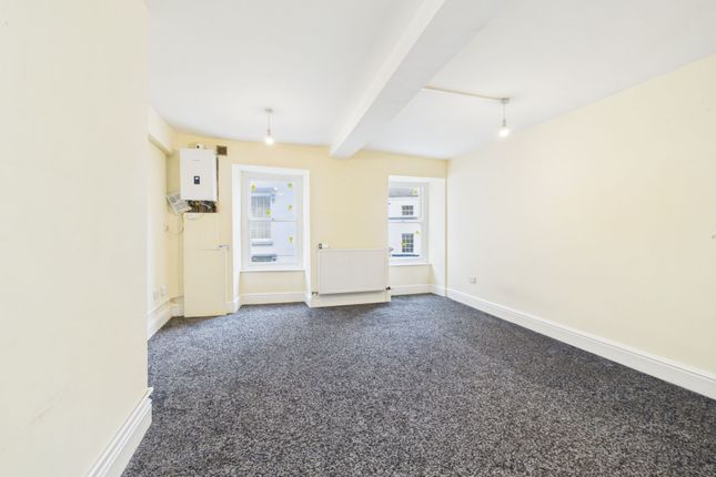 Flat 2, 13A High Street, Haverfordwest photo 4