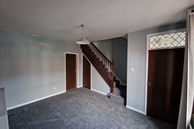 79, Stoneleigh Street, Oldham photo 5