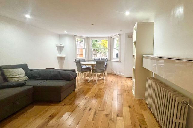 Flat 1, 45 Canterbury Grove, Lambeth, London, SE27 0NX photo 2