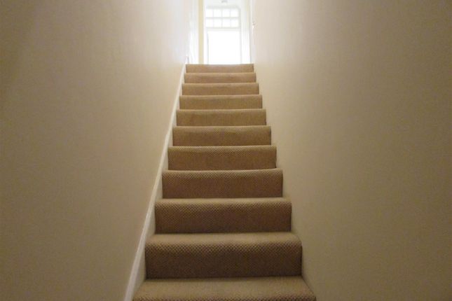 Upper Flat, 16, Pendarves Road, Penzance TR18, Penzance photo 4