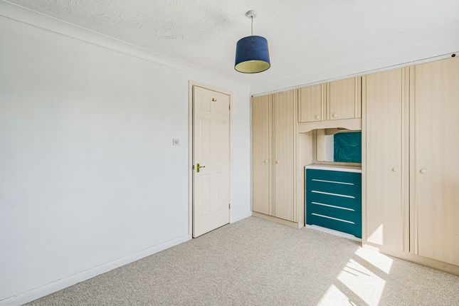 1, Lea Grove, Didcot photo 4