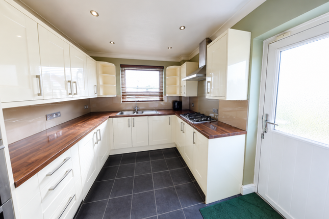 24, Hooton Road, Rotherham photo 4