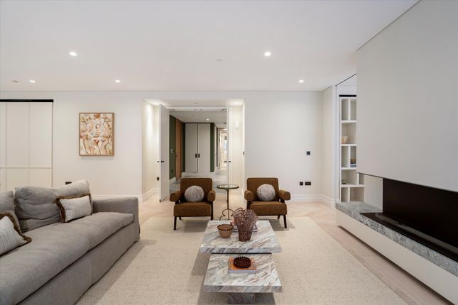 One Carrington Street, London photo 3