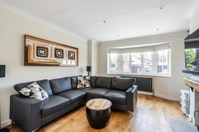 5, Westlands Way, Oxted photo 4
