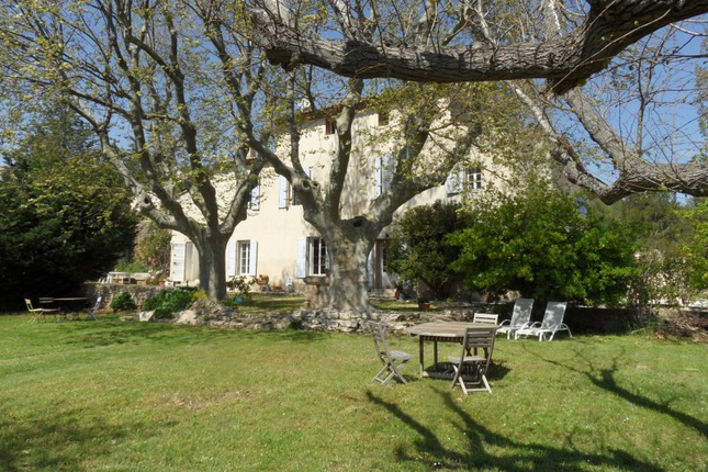 Apartment for sale in Le Tholonet, Bouches-Du-Rhone, Provence-Alpes-Azur, France