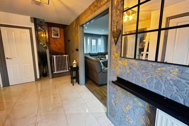 17 Cae Rhedyn, Bridgend photo 5