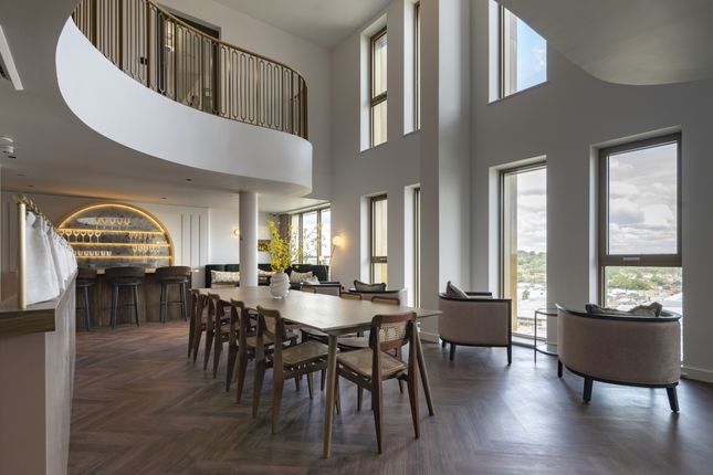 413, Wiltern Building, Dawlish Avenue East, Perivale photo 3