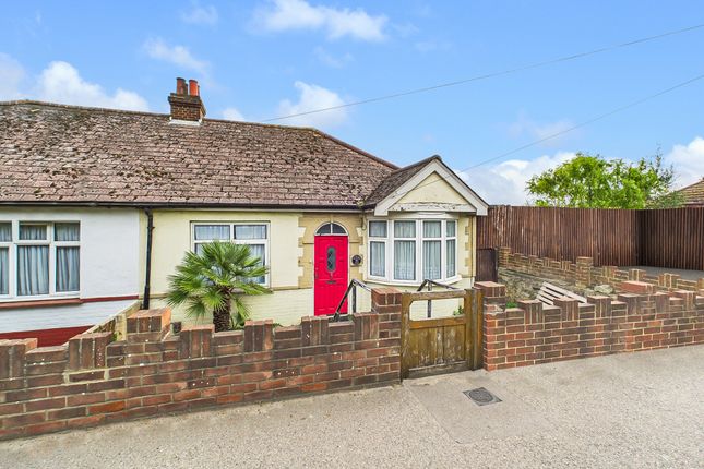 181, Cuxton Road, Rochester photo 2
