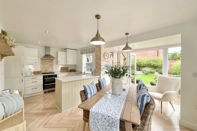 1 Cheshire Crescent, Stoke-On-Trent photo 2