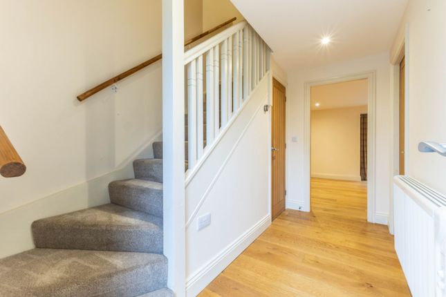 2 Mew Cottage, Penrith photo 4