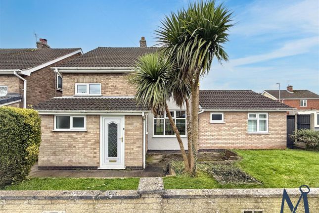 4-bed house on 7, Torrington Avenue, Coalville, £300,000