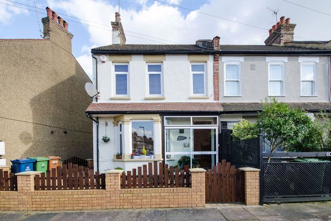 3-bed house on Merivale Road, West Harrow, £2,500/mo
