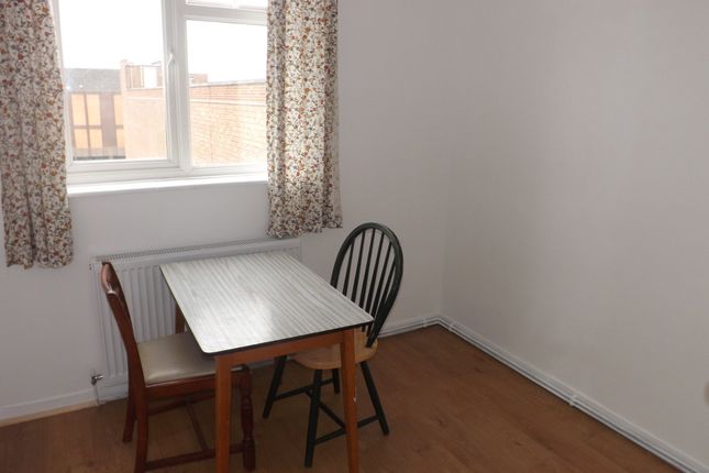 15a, Palmerston Road, Southsea photo 4