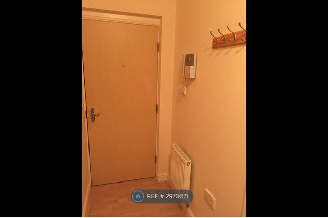 Flat  The Links, Howbeck Road, Oxton photo 3