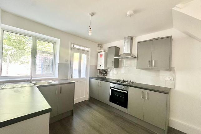 97, Sturgeon Avenue, Nottingham photo 2