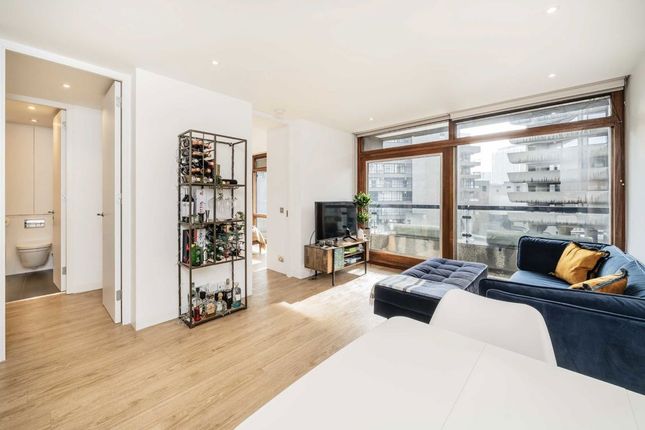 1-bed flat on Flat 209, Ben Jonson House, Barbican, London, £595,000