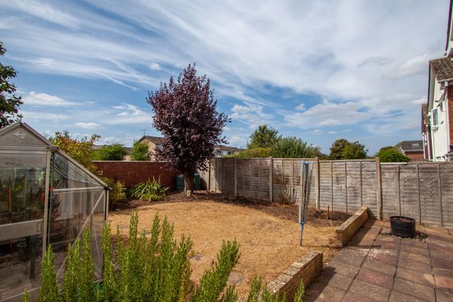 8, Derwent Court, Thornbury photo 3