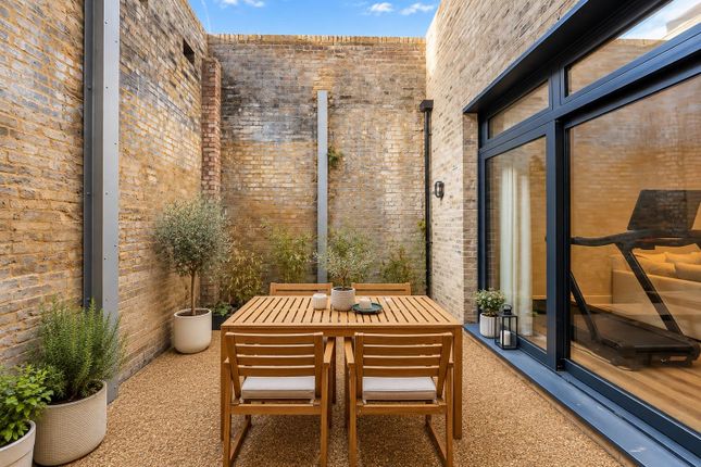 Paddenswick Road, London photo 4