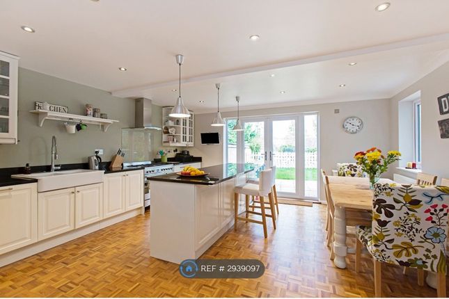 Pittville Crescent Lane, Cheltenham photo 3